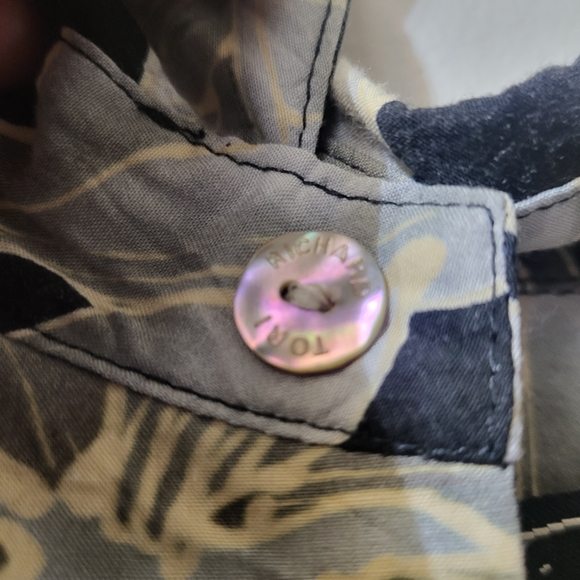 Tori Richard Hawaiian Shirt - Picture 6 of 6